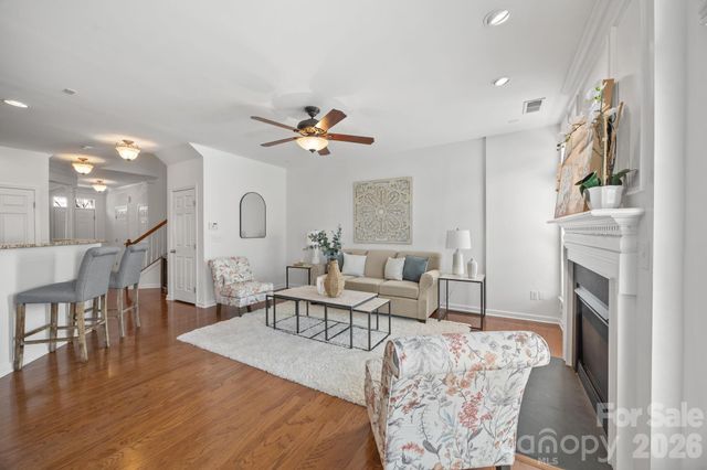 738 Naramore Street, Davidson, NC 28036