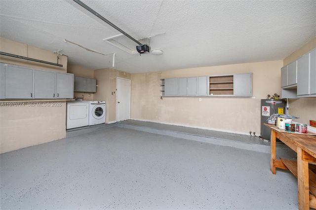 210 SW 98th Ter, Pembroke Pines, FL 33025