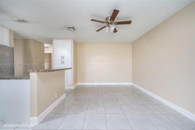 210 SW 98th Ter, Pembroke Pines, FL 33025