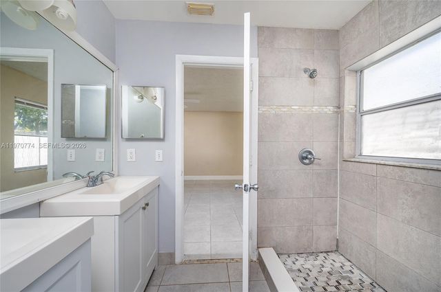 210 SW 98th Ter, Pembroke Pines, FL 33025