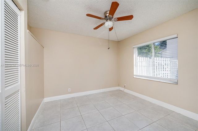 210 SW 98th Ter, Pembroke Pines, FL 33025