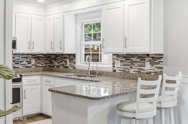 820 Greenbriar Road, Wilmington, NC 28409