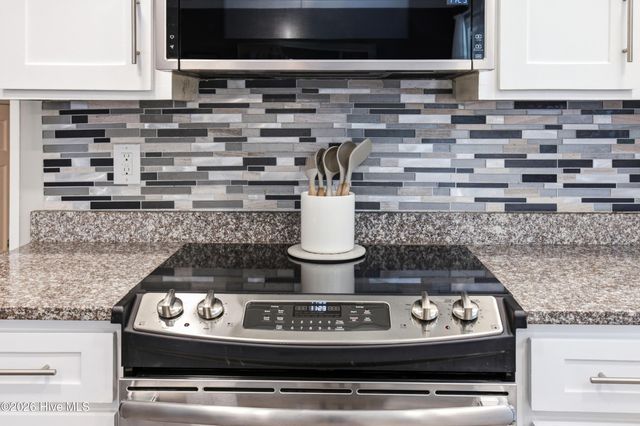820 Greenbriar Road, Wilmington, NC 28409