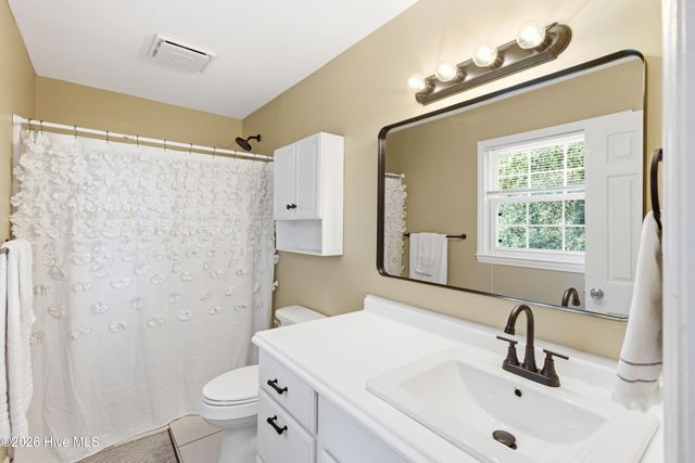820 Greenbriar Road, Wilmington, NC 28409