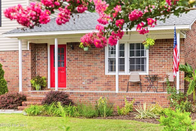 820 Greenbriar Road, Wilmington, NC 28409