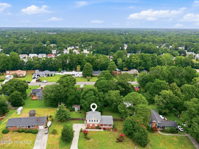 820 Greenbriar Road, Wilmington, NC 28409