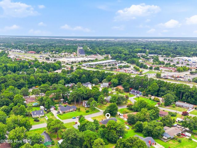 820 Greenbriar Road, Wilmington, NC 28409