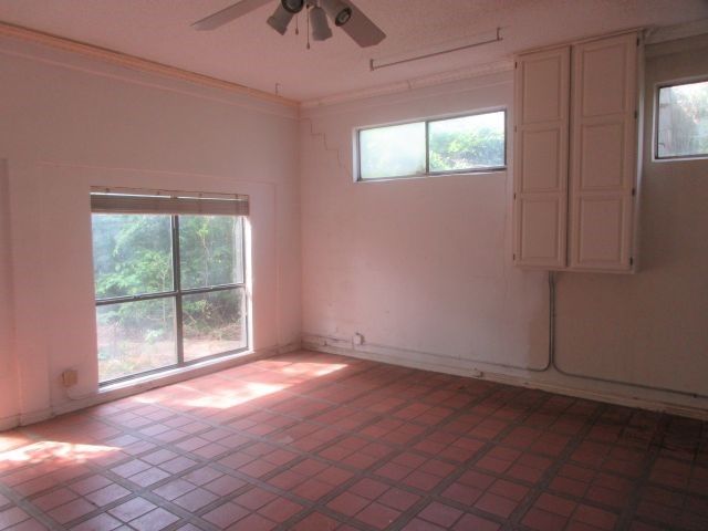 1709 Norwood Lane, Arlington, TX 76013