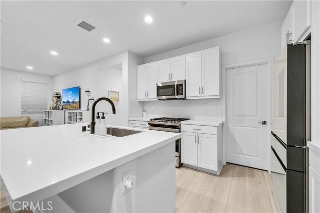 16272 Meadowhouse, Chino, CA 91708