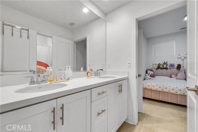 16272 Meadowhouse, Chino, CA 91708