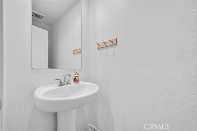 16272 Meadowhouse, Chino, CA 91708