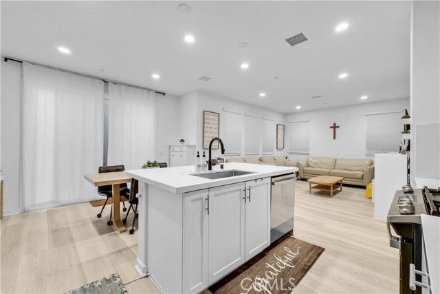 16272 Meadowhouse, Chino, CA 91708