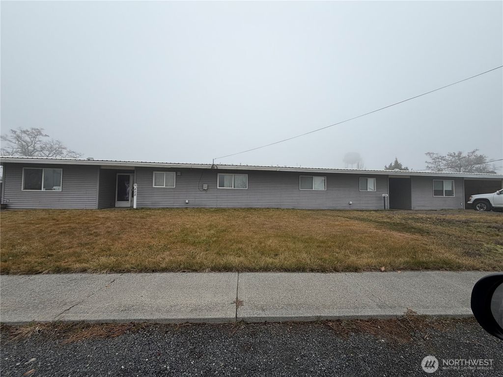 428 430 Biggs Drive, Moses Lake, WA 98837