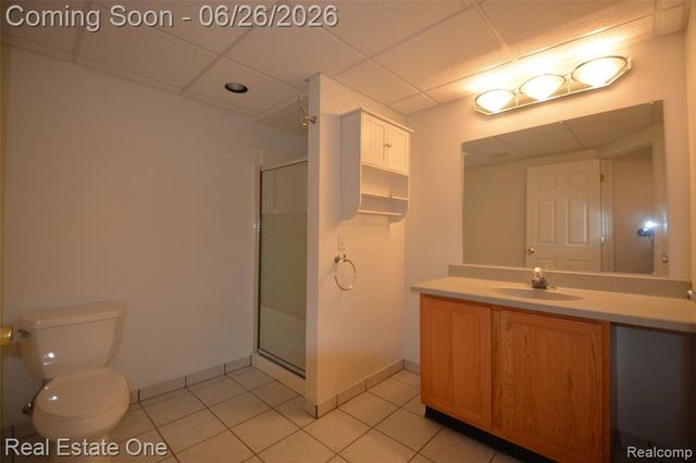 2140 W View Court, Lake Orion, MI 48360