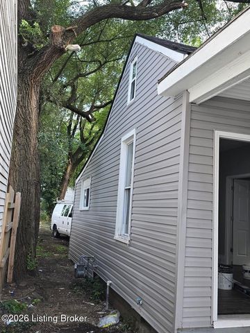 2111 S 7th Street Rd, Louisville, KY 40208