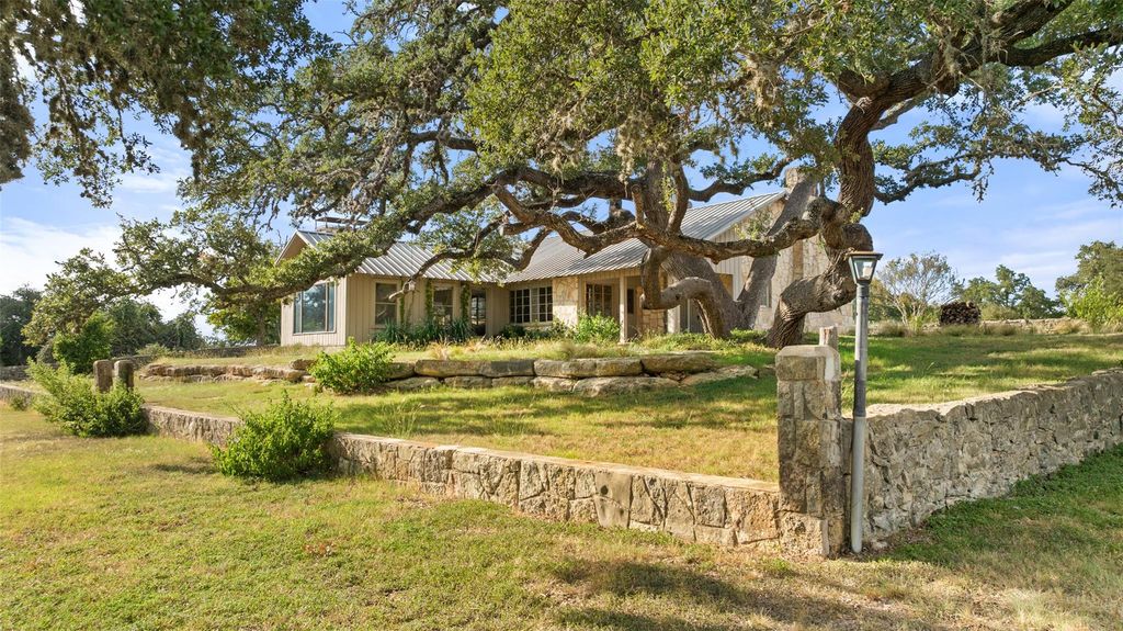 5776 FM 165, Blanco, TX 78636
