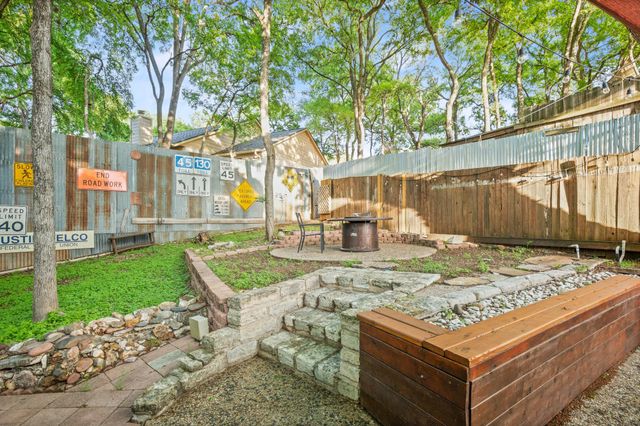 3015 Sunridge DR, Austin, TX 78741