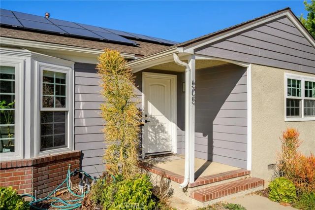 505 Cambridge Drive, Burbank, CA 91504