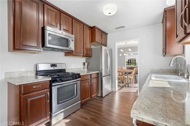 505 Cambridge Drive, Burbank, CA 91504