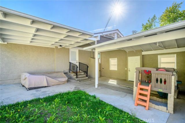505 Cambridge Drive, Burbank, CA 91504