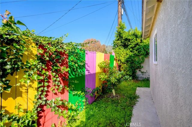 505 Cambridge Drive, Burbank, CA 91504