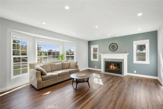 505 Cambridge Drive, Burbank, CA 91504