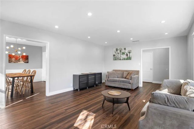 505 Cambridge Drive, Burbank, CA 91504