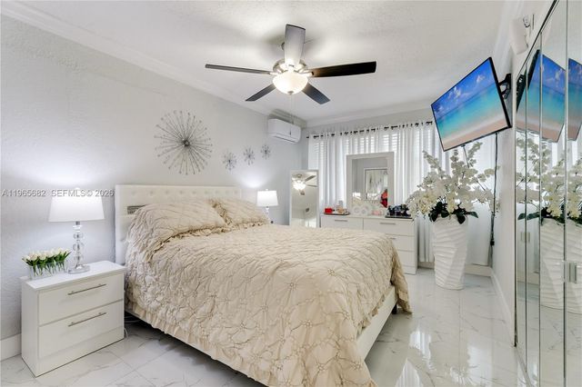 351 E 13th St, Hialeah, FL 33010