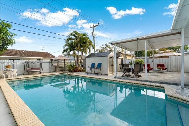 351 E 13th St, Hialeah, FL 33010