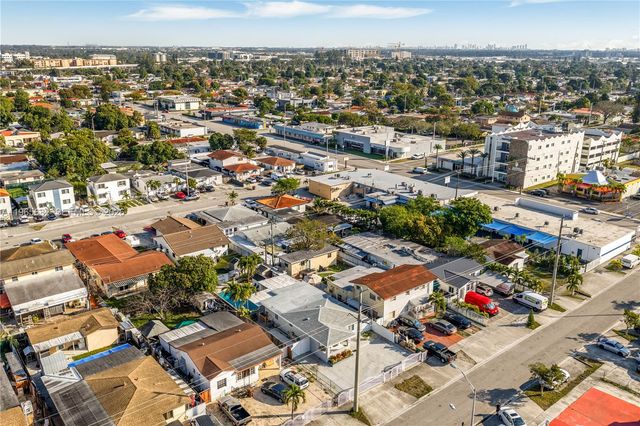 351 E 13th St, Hialeah, FL 33010