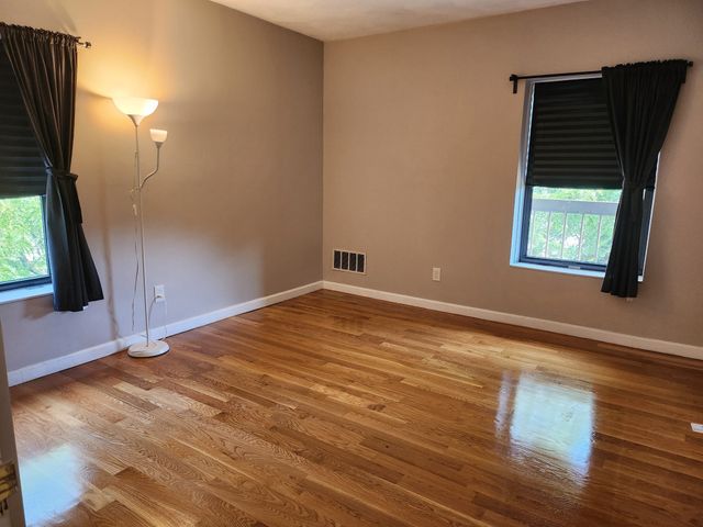 123 Elm St D11, Quincy, MA 02169
