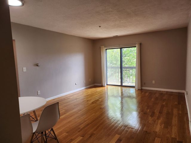 123 Elm St D11, Quincy, MA 02169