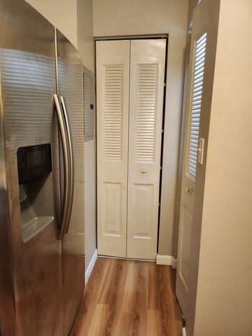 123 Elm St D11, Quincy, MA 02169