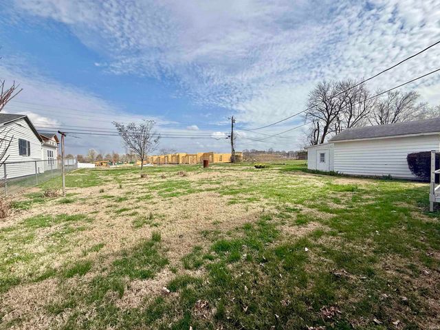 3886 Clover Drive, Newburgh, IN 47630