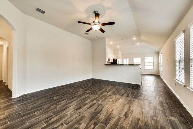 233 Pitt Circle, Fate, TX 75189