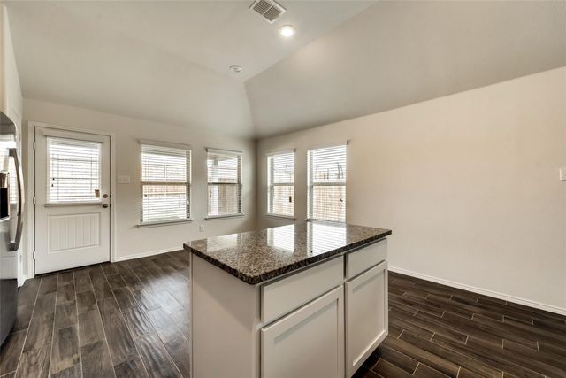 233 Pitt Circle, Fate, TX 75189