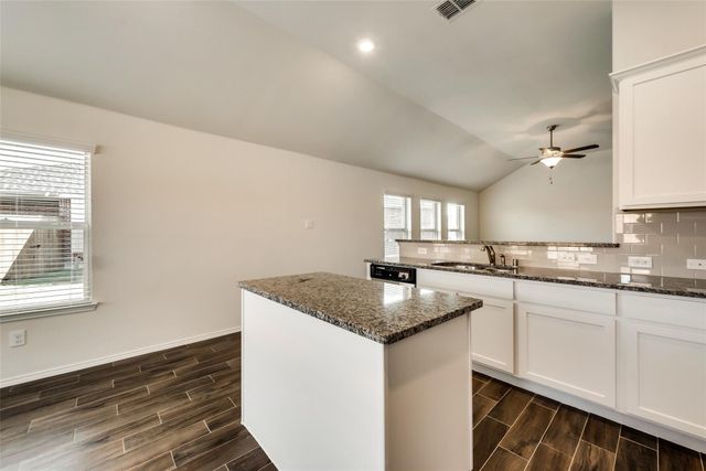 233 Pitt Circle, Fate, TX 75189