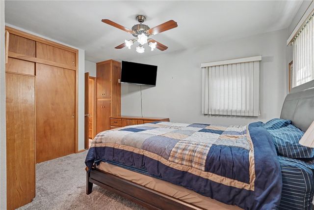 100 Home Park Boulevard, Waterloo, IA 50701