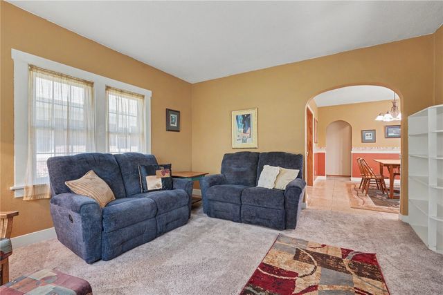 100 Home Park Boulevard, Waterloo, IA 50701