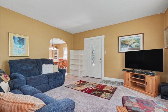 100 Home Park Boulevard, Waterloo, IA 50701