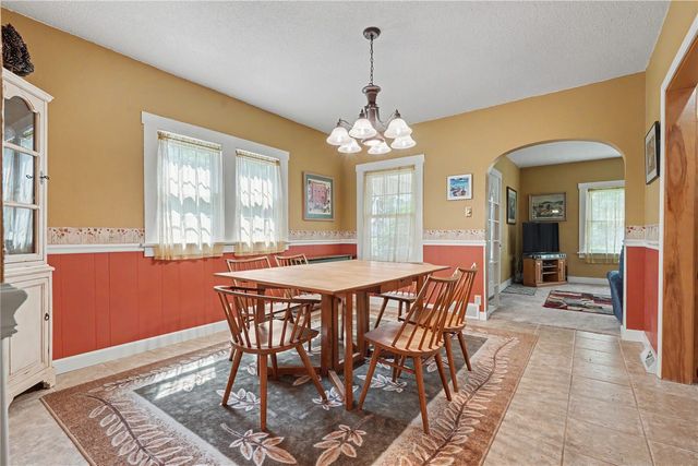 100 Home Park Boulevard, Waterloo, IA 50701