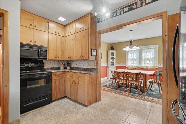 100 Home Park Boulevard, Waterloo, IA 50701