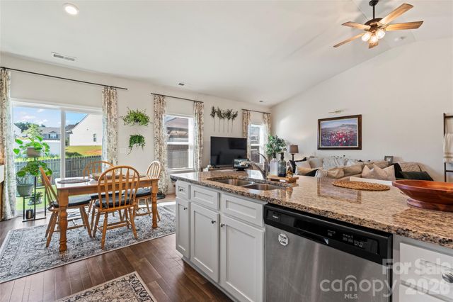3112 Wynn Way, Charlotte, NC 28215