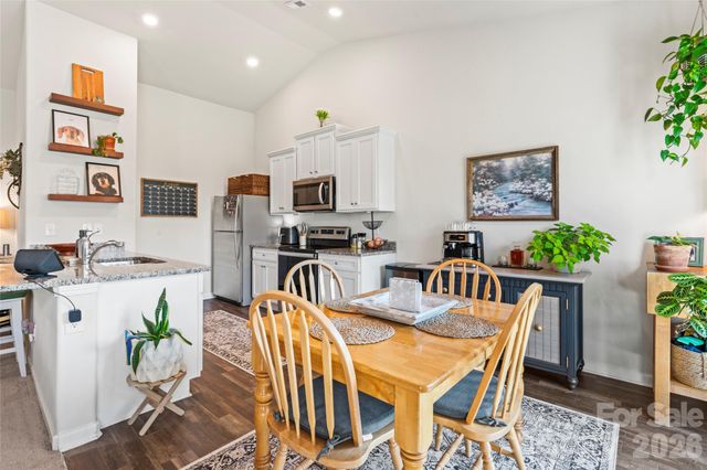 3112 Wynn Way, Charlotte, NC 28215