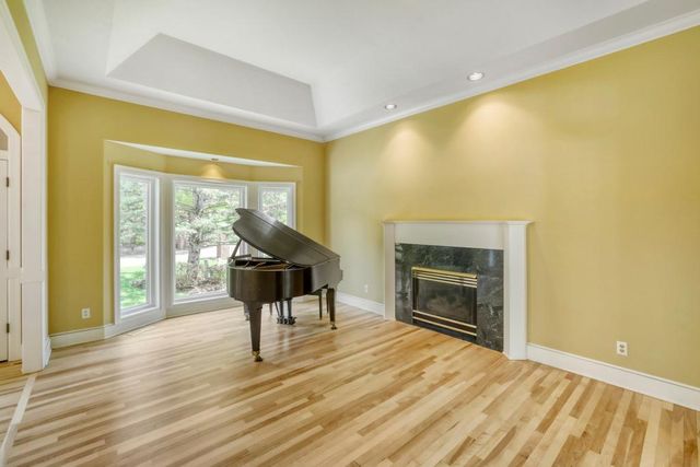 7170 Kenmare Drive, Bloomington, MN 55438