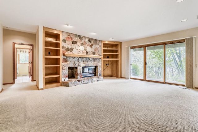 7170 Kenmare Drive, Bloomington, MN 55438