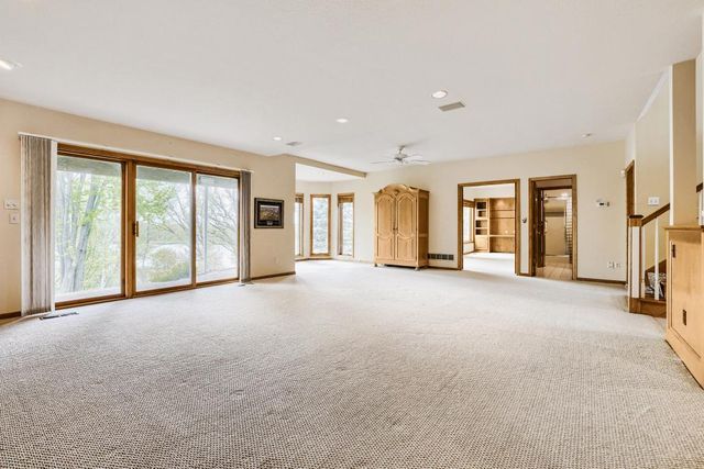 7170 Kenmare Drive, Bloomington, MN 55438