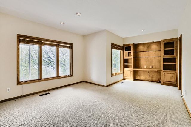 7170 Kenmare Drive, Bloomington, MN 55438