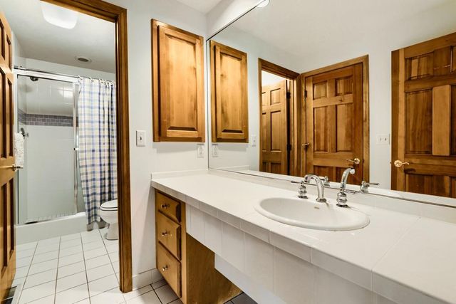 7170 Kenmare Drive, Bloomington, MN 55438