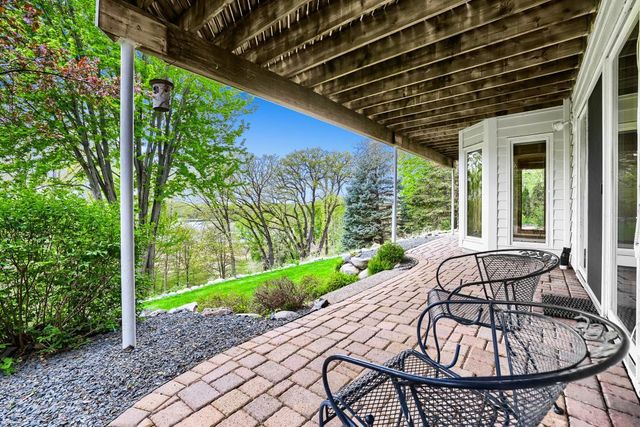7170 Kenmare Drive, Bloomington, MN 55438